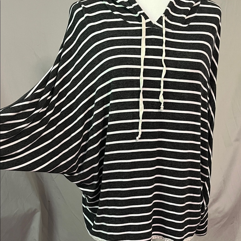 Chris & Carol Charcoal & White Striped long sleeved hooded Top Size L